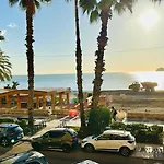Malagueta Beachfront Apartment